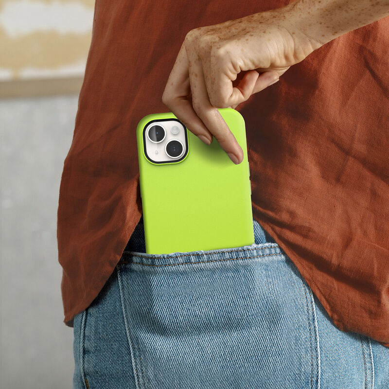 product image 3 - iPhone 14 Plus Funda Symmetry Series para MagSafe